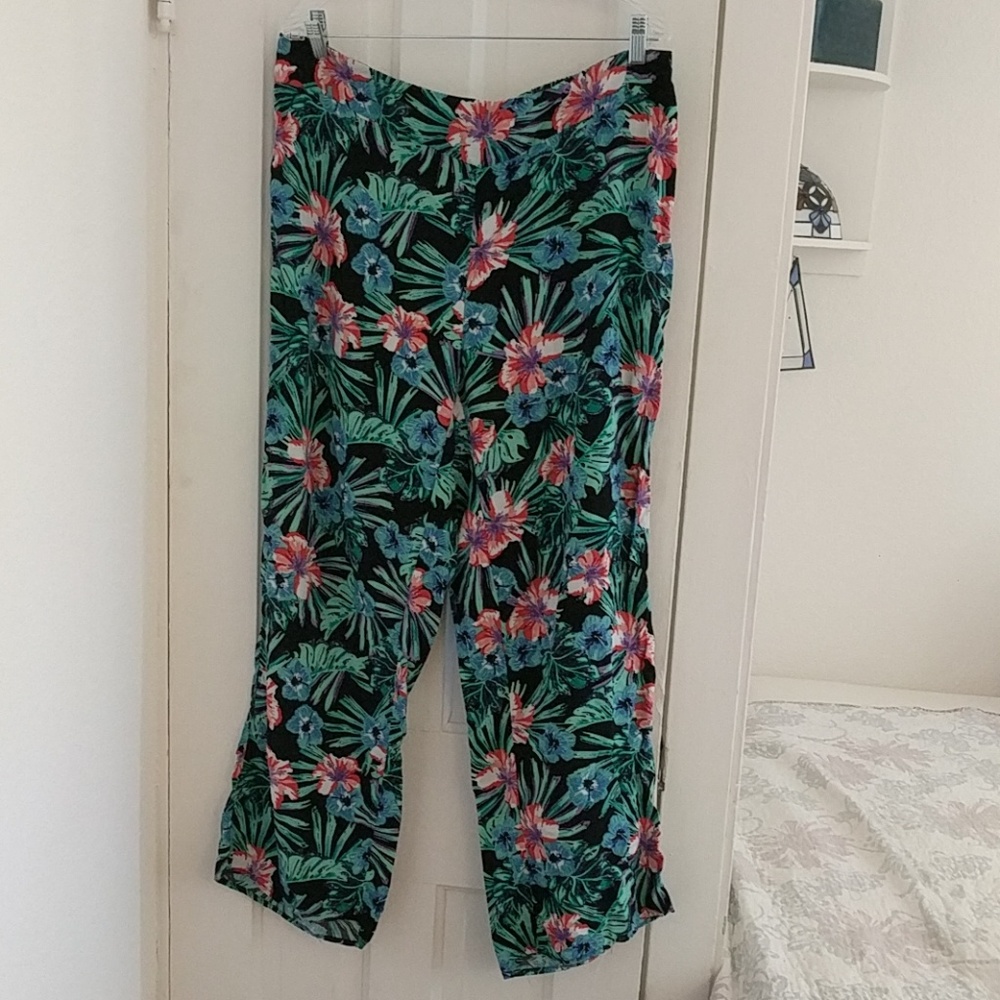 Flowered Flowy Pants